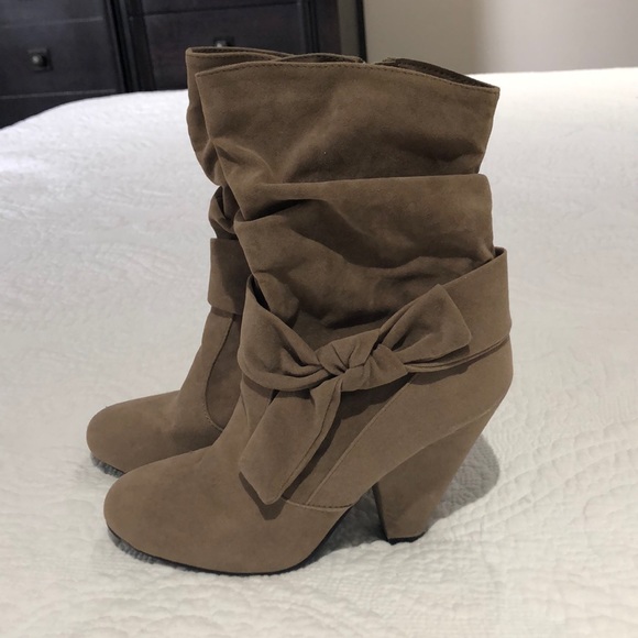 Qupid Shoes - Woman’s booties